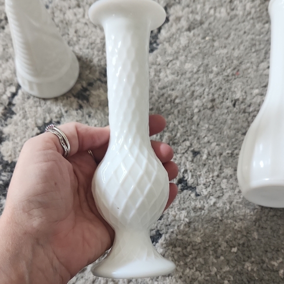 Vintage Milk Glass Vases - Picture 5 of 14
